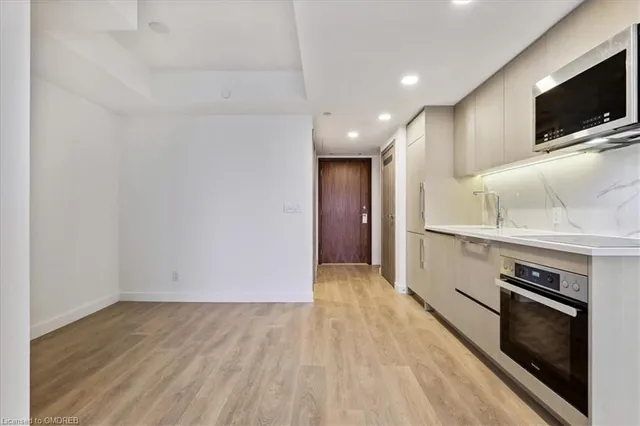 Additional image 15 of 38 Widmer St Unit 4302