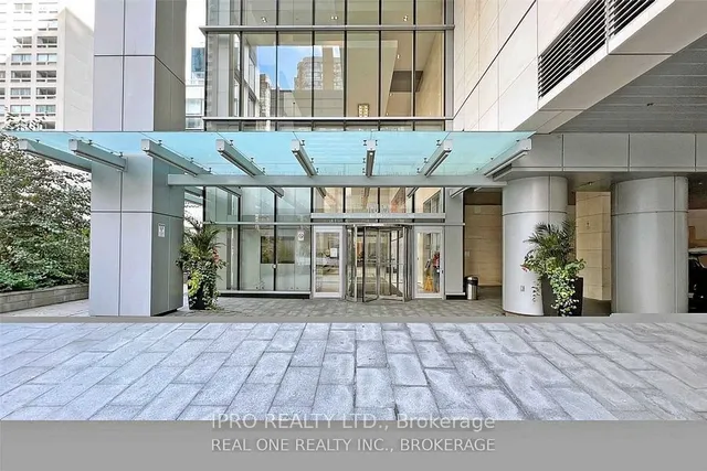 Additional image 2 of 386 Yonge St Unit 708