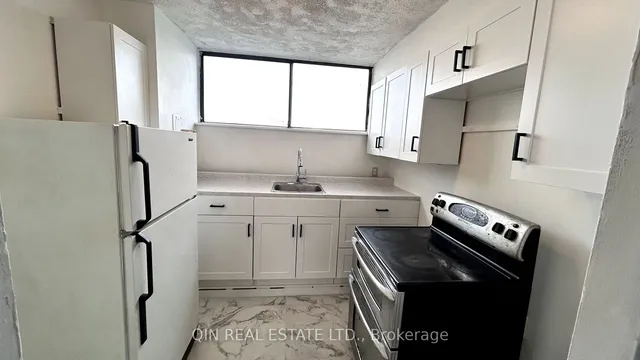 Additional image 5 of 4645 Jane St Unit 818