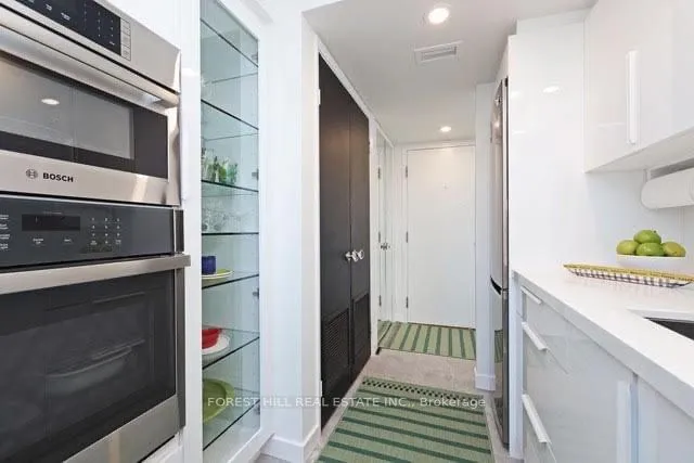 Additional image 18 of 360 Bloor St Unit 1503