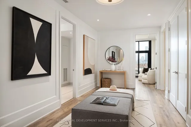 1 Strathgowan Ave Unit 801