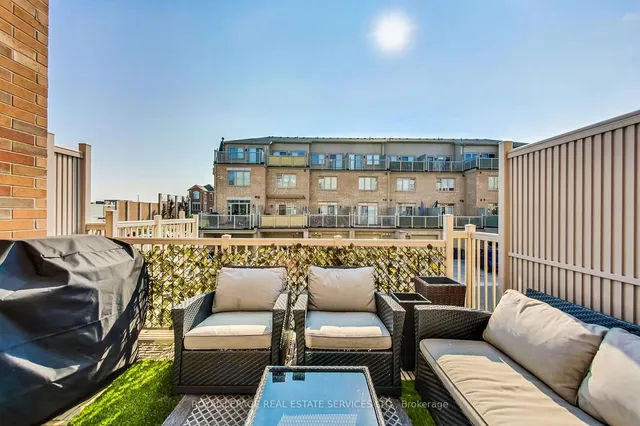 Additional image 11 of 1022A Islington Ave