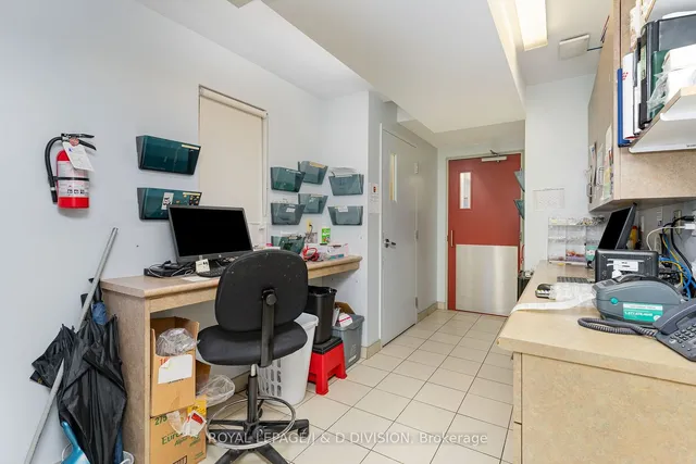 Additional image 19 of 29 Chaplin Cres