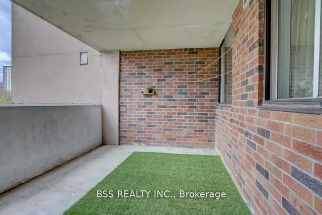 Additional image 15 of 3380 Eglinton Ave Unit 402