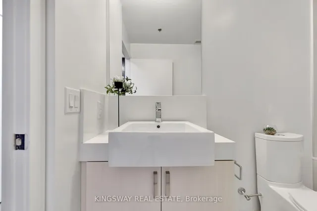 Additional image 21 of 15 Beverley St Unit 303