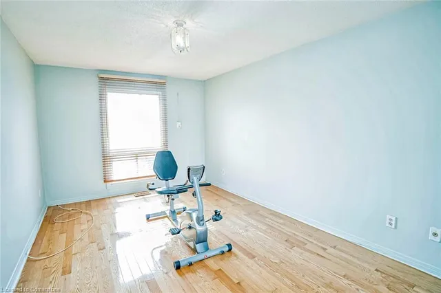 Additional image 26 of 102 Pennyhill Dr