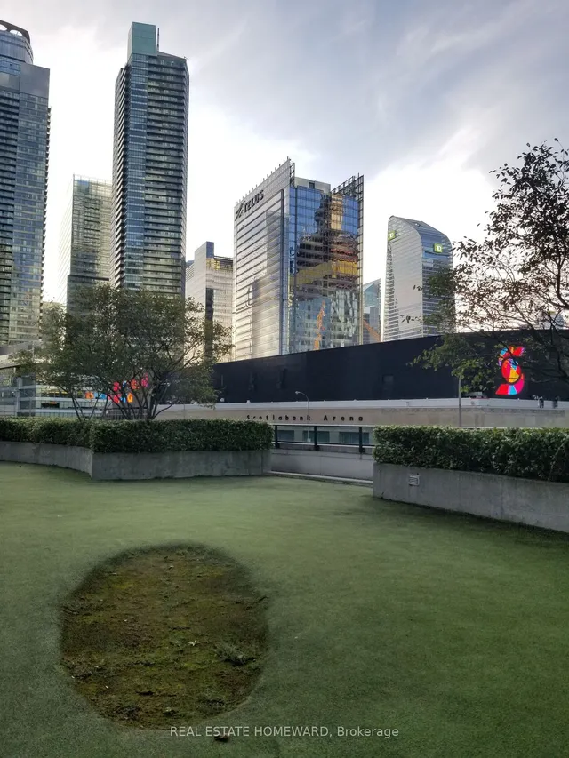 Additional image 27 of 33 Bay St Unit 302