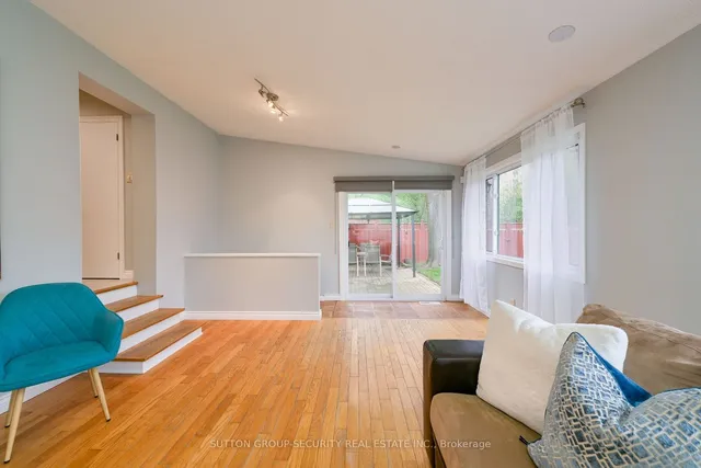 Additional image 18 of 25 Parkchester Rd