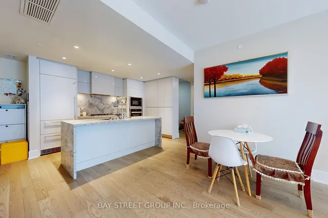 Additional image 14 of 118 Merchants' Wharf Unit 305