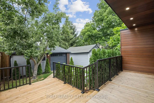 Additional image 32 of 42 Warren Cres