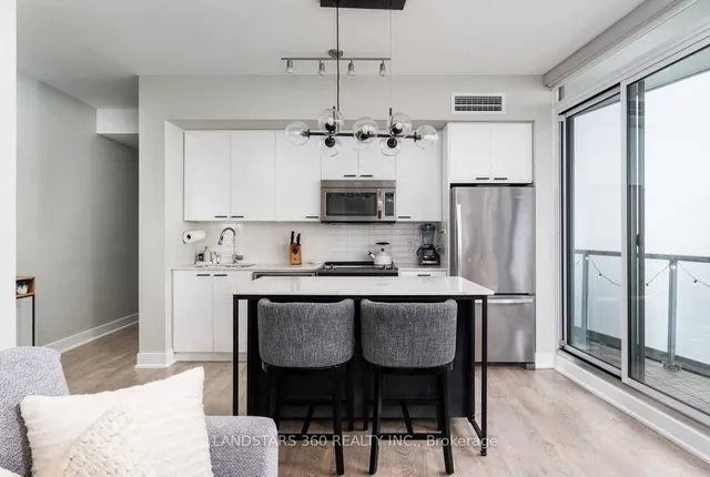 Additional image 4 of 30 Roehampton Ave Unit 1710