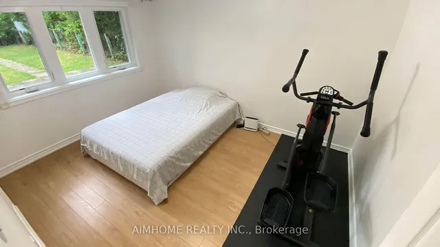 Additional image 24 of 63 Bowerbank Dr