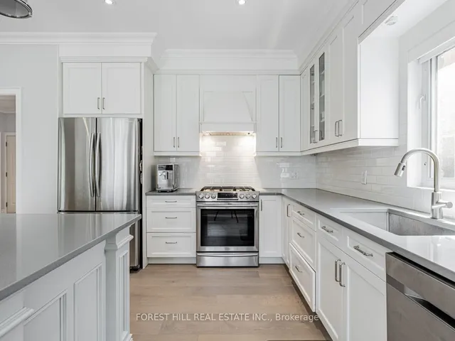 Additional image 18 of 3022A Bayview Ave