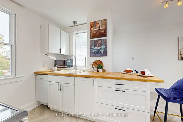 Additional image 11 of 1055 Woodbine Ave