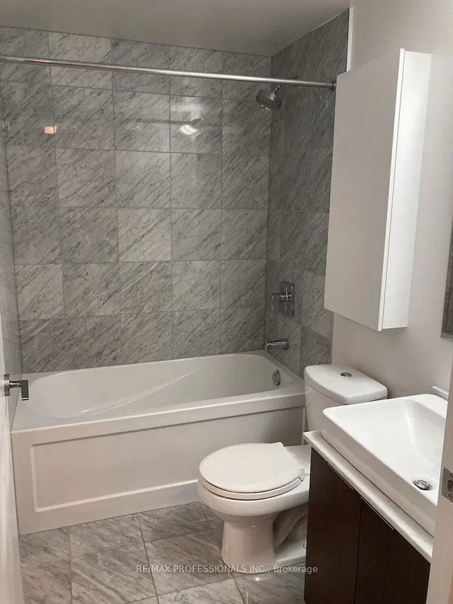 Additional image 11 of 14 York St Unit 412