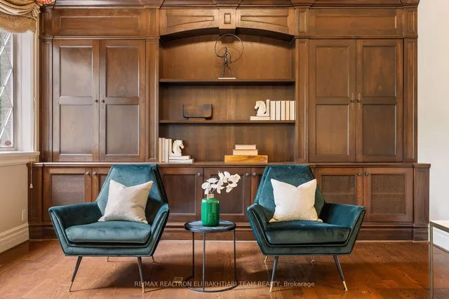 Additional image 11 of 14 Cosmic Dr