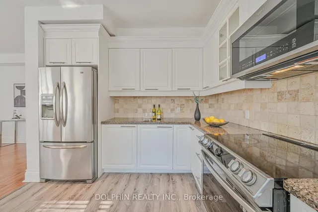 Additional image 20 of 1084B Kipling Ave