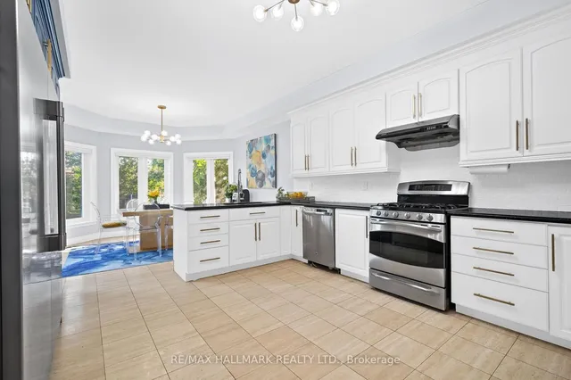 Additional image 8 of 140 Bathgate Dr