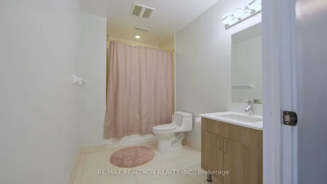 Additional image 8 of 426 University Ave Unit 3801