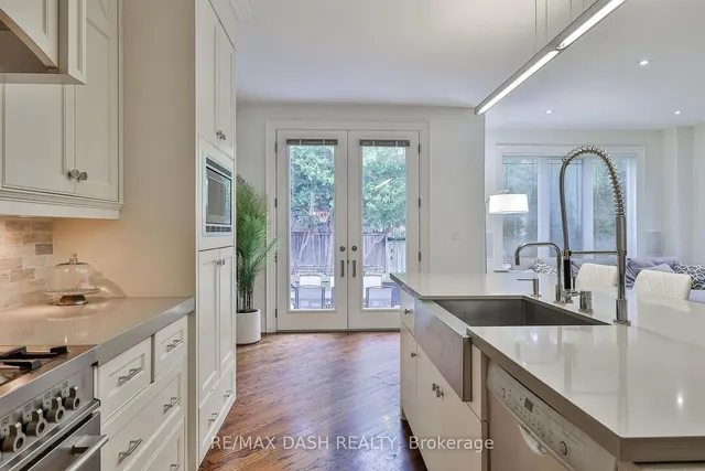 Additional image 15 of 550 Deloraine Ave