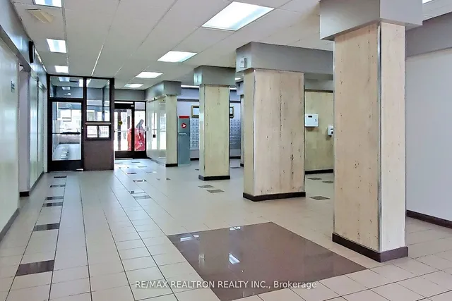 Additional image 5 of 3380 Eglinton Ave Unit 1411