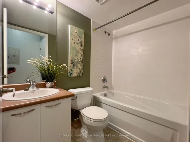 Additional image 9 of 22 Wellesley St Unit 1802