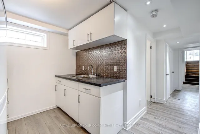 Additional image 35 of 2 Christina Cres