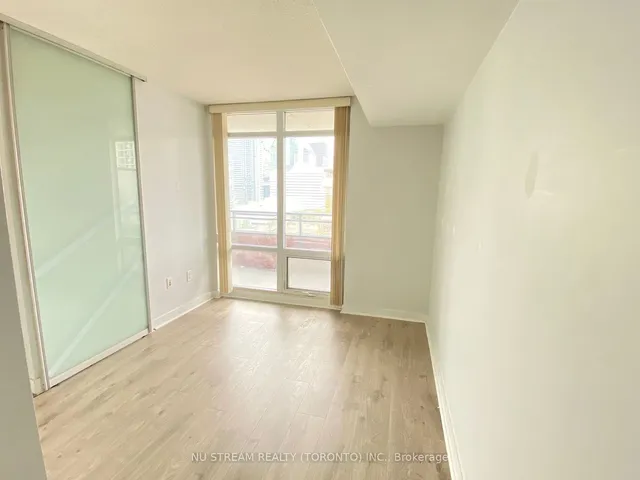 Additional image 10 of 4 Spadina Ave Unit 1508