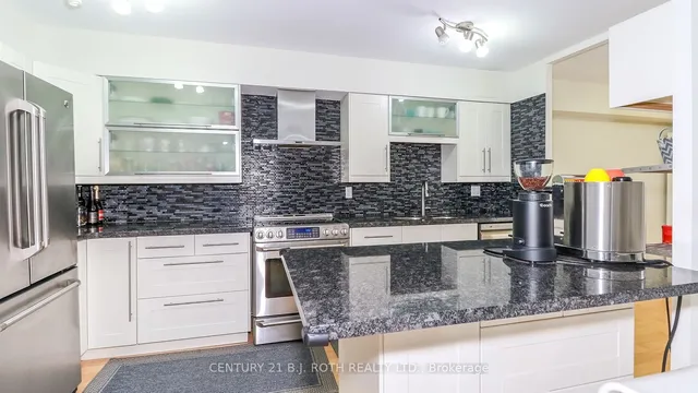 Additional image 5 of 420 Mill Rd Unit 412