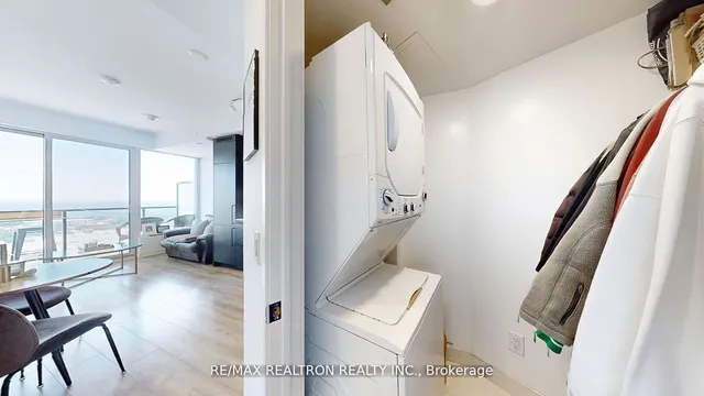 Additional image 25 of 135 East Liberty St Unit 2012