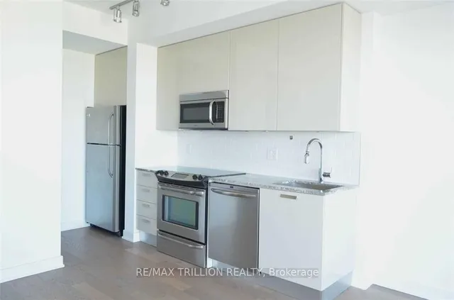 Additional image 6 of 1815 Yonge St Unit 1807