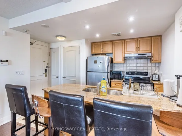 Additional image 18 of 2737 Keele St Unit 809