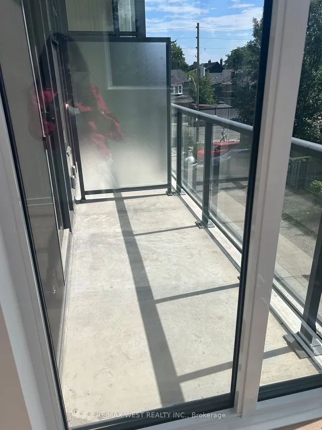 Additional image 15 of 500 Dupont St Unit 216