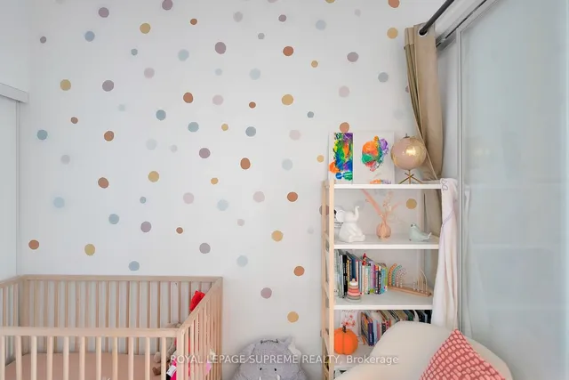 Additional image 30 of 4208 Dundas St Unit 215