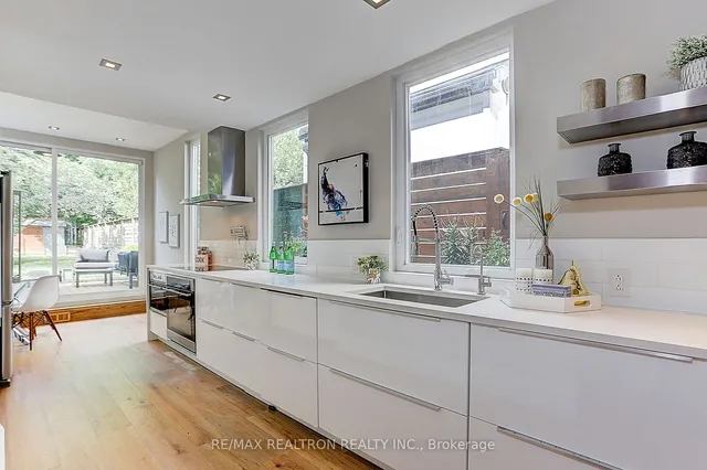 Additional image 15 of 14 Marion St