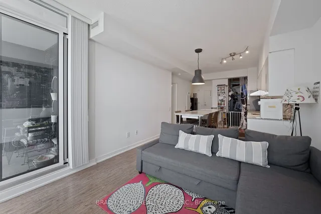 Additional image 5 of 33 Singer Crt Unit 2110