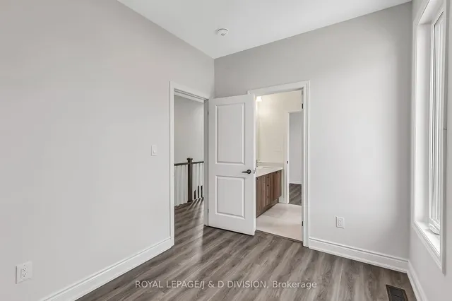 Additional image 25 of 19 Lambton Ave