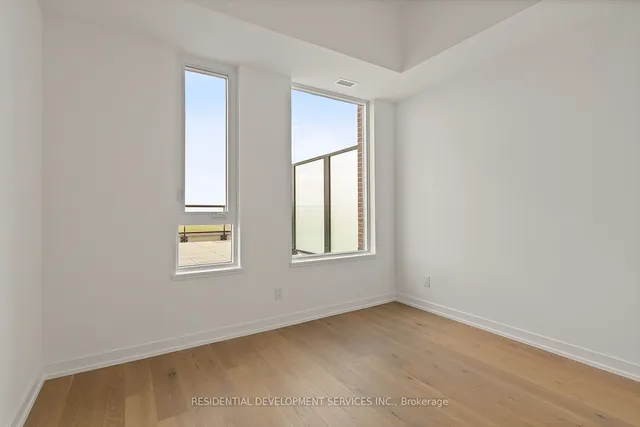 Additional image 16 of 3100 Keele St Unit 1201