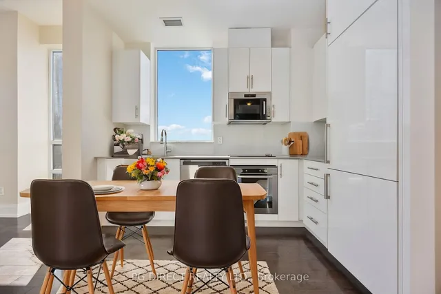 Additional image 16 of 460 Adelaide St Unit PH108