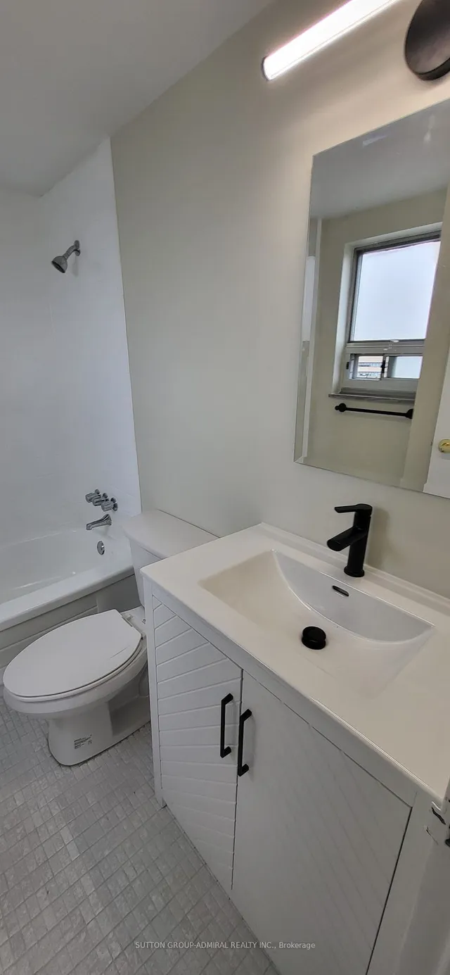 Additional image 26 of 130 Neptune Dr Unit 1409