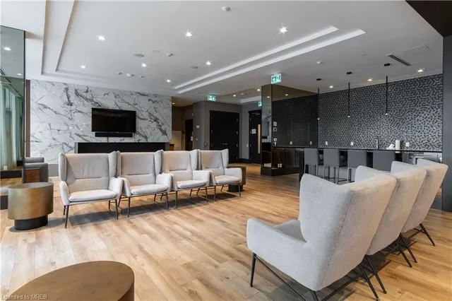 Additional image 32 of 4208 Dundas Street West Unit 315