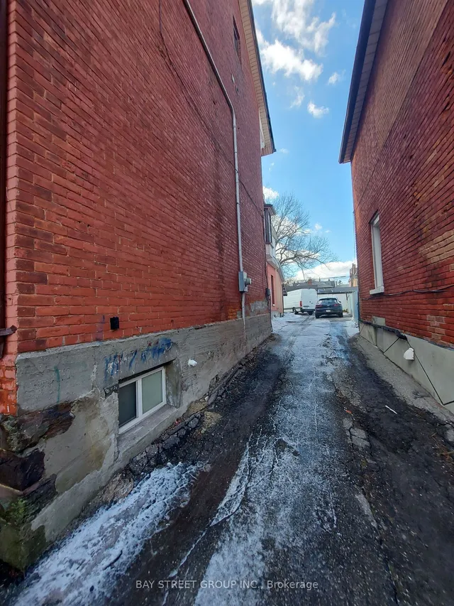 Additional image 31 of 70 Lansdowne Ave