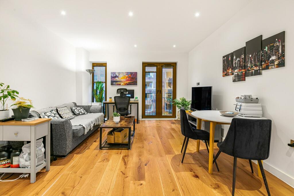 Additional image 9 of Ziggurat House, St Albans, AL1