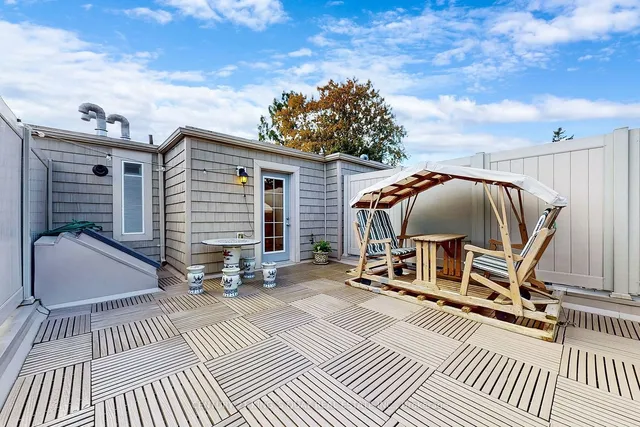 Additional image 24 of 40 Hargrave Lane Unit 15