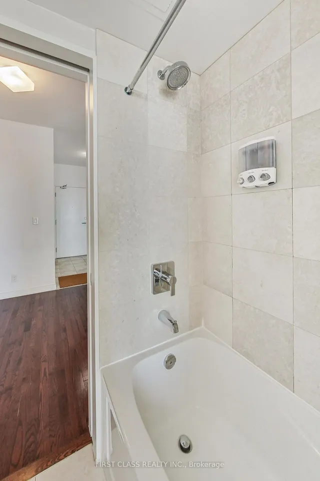 Additional image 17 of 12 York St Unit 2003