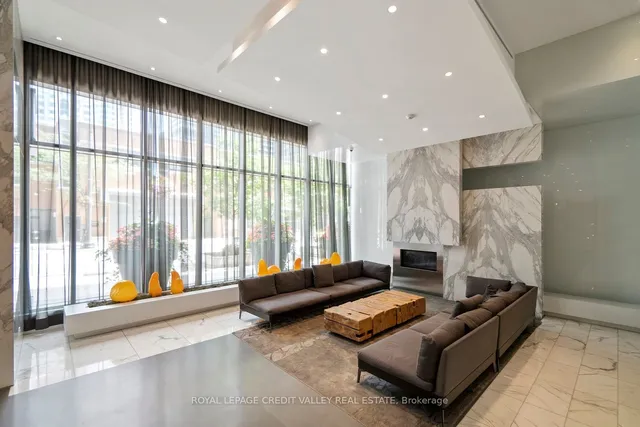 Additional image 4 of 8 Charlotte St Unit 1003