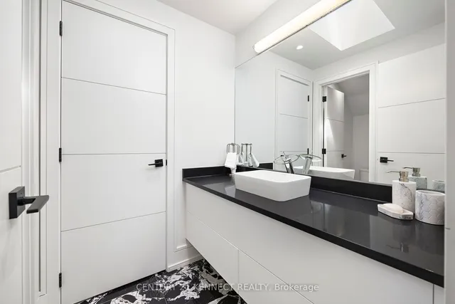 Additional image 30 of 476 Broadway Ave