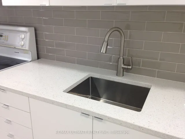 Additional image 22 of 1652 Dufferin St