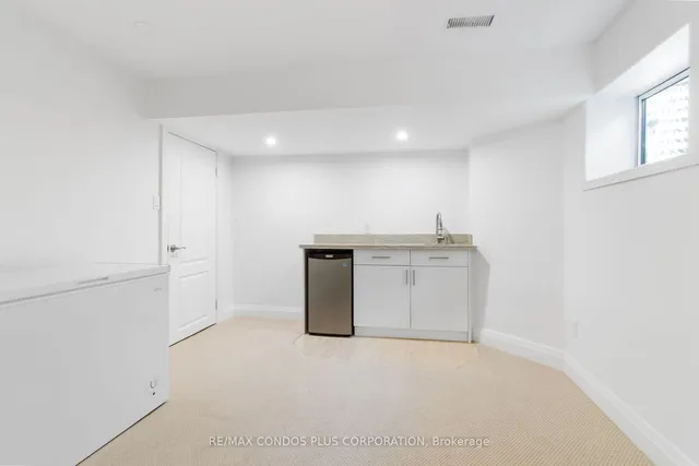 Additional image 32 of 127 Boardwalk Dr