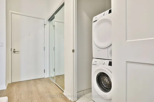 Additional image 23 of 28 Widmer St Unit GPH26